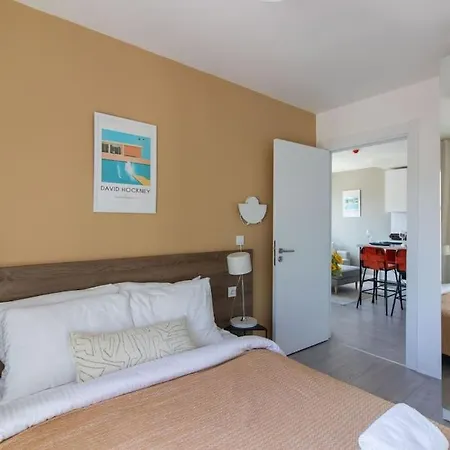 Appartement Compact Charming 2br Flat W / Free Shuttle And Gym #90 *