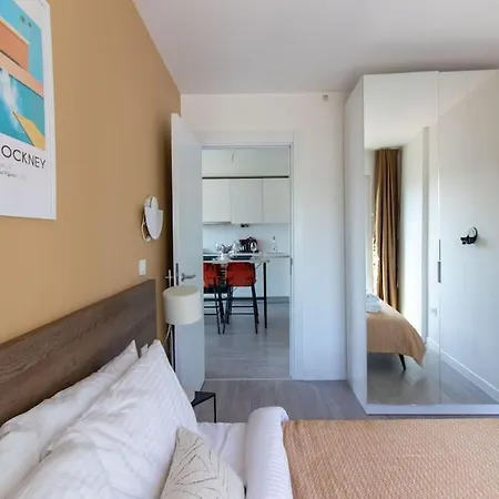 Compact Charming 2br Flat W / Free Shuttle And Gym #90 Appartement *