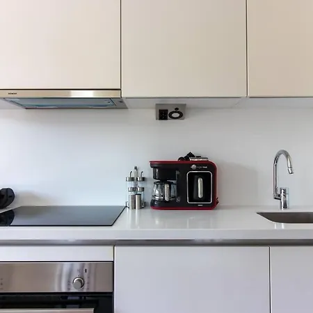 Compact Charming 2br Flat W / Free Shuttle And Gym #90 Appartement Istambul