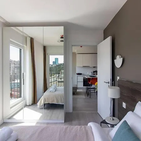 Appartement Compact Charming 2br Flat W / Free Shuttle And Gym #90 *